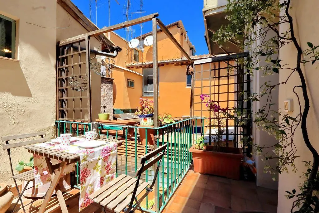Lungaretta 2 Apartment Rome